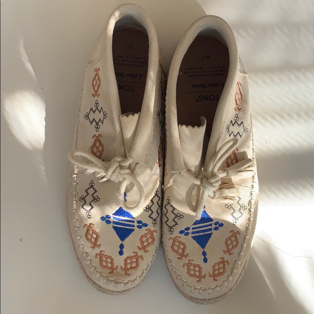 Booties - Picture 3 of 4